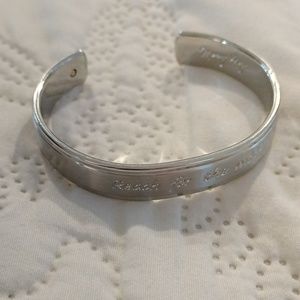 ⚜️ Mary Kay "Reach for the moon" Cuff Bracelet